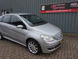 Grijs Gebruikt 2008 Mercedes B200 MPV | € 6.650 (Iets duurder)
