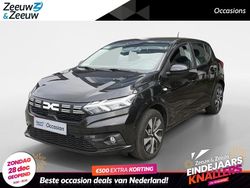 Zwart Gebruikt 2024 Dacia Sandero Expression Hatchback | € 18.935 (Eerlijke prijs)