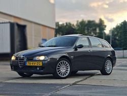 Zwart Gebruikt 2005 Alfa Romeo 156 Distinctive Stationwagen | € 2.450