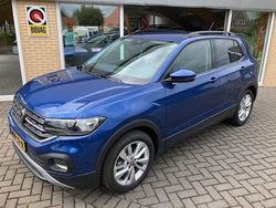 Blauw Gebruikt 2023 VW T-Cross R-line SUV | € 123.456