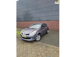 Blauw Gebruikt 2007 Renault Clio II Extreme Hatchback | € 500 (Super prijs)