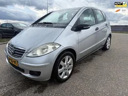 Grijs, metallic lak Gebruikt 2006 Mercedes A150 Classic MPV | € 2.899 (Eerlijke prijs)