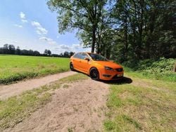 Oranje Gebruikt 2007 Ford Focus ST Hatchback | € 6.999 (Super prijs)