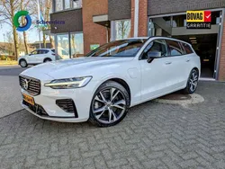 Wit Gebruikt 2020 Volvo V60 R-Design Stationwagen | € 37.900 (Goede deal)