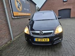 Zwart Gebruikt 2008 Opel Zafira Cosmo MPV | € 1.145 (Super prijs)