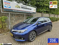 Blauw Gebruikt 2015 Toyota Auris Hybrid Executive Hatchback | € 14.750 (Eerlijke prijs)