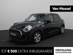 Zwart Gebruikt 2021 Mini ONE Hatchback | € 19.900 (Eerlijke prijs)