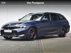 Blauw Gebruikt 2023 BMW 330 Executive Stationwagen | € 43.900 (Eerlijke prijs)