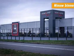 Zwart Gebruikt 2024 VW Touran R-line MPV | € 47.950