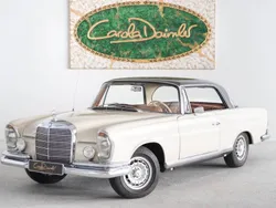Wit Gebruikt 1964 Mercedes 220 SE Coupé | € 50.000