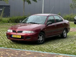 Rood Gebruikt 1999 Mitsubishi Carisma Hatchback | € 1.000