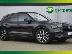 Zwart, metallic lak Gebruikt 2021 VW Touareg R SUV | € 58.900 (Super prijs)