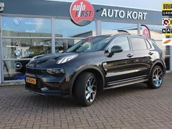 Zwart Gebruikt 2022 Lynk & Co 01 SUV | € 24.249 (Eerlijke prijs)