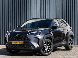 Grijs Gebruikt 2023 Toyota Yaris Cross Sport SUV | € 31.250 (Eerlijke prijs)