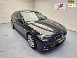 Grijs Gebruikt 2015 BMW 520 Luxury Line Sedan | € 19.840 (Eerlijke prijs)