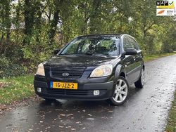 Zwart Gebruikt 2009 Kia Rio Hatchback | € 1.750 (Eerlijke prijs)