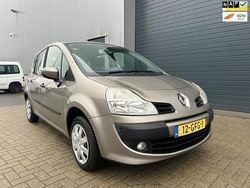 Beige Gebruikt 2008 Renault Grand Modus Expression MPV | € 3.599 (Eerlijke prijs)