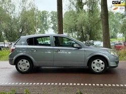 Grijs Gebruikt 2005 Opel Astra Enjoy Hatchback | € 1.299 (Eerlijke prijs)