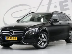 Zwart, metallic lak Gebruikt 2017 Mercedes C160 Coupé | € 15.950 (Eerlijke prijs)