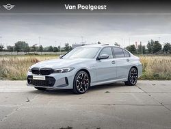 Grijs Gebruikt 2025 BMW 330 M Sport Sedan | € 74.900