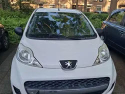 Wit Gebruikt 2011 Peugeot 107 Hatchback | € 2.750 (Eerlijke prijs)