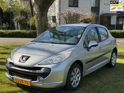 Grijs Gebruikt 2008 Peugeot 207 Hatchback | € 4.250