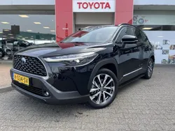 Zwart Gebruikt 2022 Toyota Corolla Cross Style SUV | € 33.995 (Eerlijke prijs)