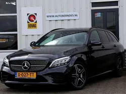 Grijs, metallic lak Gebruikt 2020 Mercedes C300 AMG Stationwagen | € 33.900