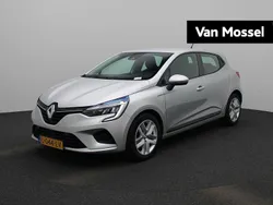 Grijs Gebruikt 2021 Renault Clio V Zen Hatchback | € 14.235 (Eerlijke prijs)