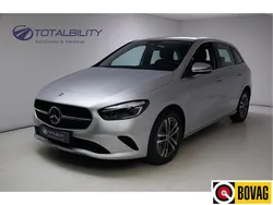 Grijs Gebruikt 2023 Mercedes B250e Luxury MPV | € 34.950 (Goede deal)