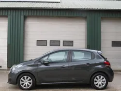 Grijs Gebruikt 2016 Peugeot 208 Active Hatchback | € 6.250 (Eerlijke prijs)