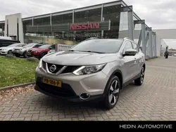 Grijs, metallic lak Gebruikt 2017 Nissan Qashqai N-Connecta SUV | € 12.390 (Eerlijke prijs)