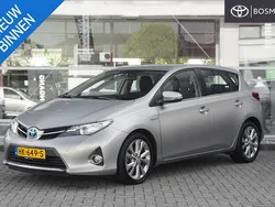 Grijs Gebruikt 2013 Toyota Auris Hybrid Executive Hatchback | € 12.549 (Eerlijke prijs)