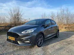 Grijs Gebruikt 2018 Ford Fiesta ST-Line Hatchback | € 12.250 (Eerlijke prijs)