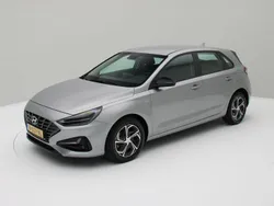 Grijs Gebruikt 2021 Hyundai i30 Comfort Hatchback | € 16.700 (Eerlijke prijs)