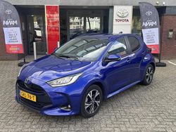 Blauw Gebruikt 2024 Toyota Yaris Hybrid Edition Hatchback | € 24.239 (Eerlijke prijs)
