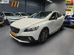 Wit Gebruikt 2015 Volvo V40 CC Summum Stationwagen | € 13.495 (Eerlijke prijs)