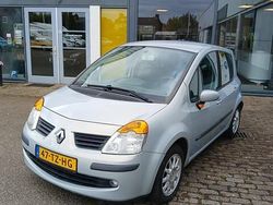 Grijs Gebruikt 2005 Renault Modus MPV | € 2.700 (Eerlijke prijs)