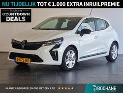 Wit Gebruikt 2024 Renault Clio V Evolution Hatchback | € 18.195 (Eerlijke prijs)