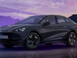 Grijs, metallic lak Gebruikt 2025 Cupra Tavascan SUV | € 49.990 (Eerlijke prijs)