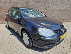 Zwart Gebruikt 2004 VW Golf IV Trendline Hatchback | € 2.395 (Iets duurder)