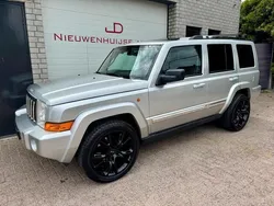 Grijs, metallic lak Gebruikt 2009 Jeep Commander Limited SUV | € 19.950