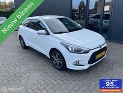 Wit Gebruikt 2015 Hyundai i20 Comfort Coupé | € 5.750 (Super prijs)