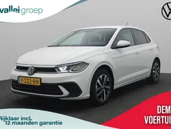 Wit Gebruikt 2024 VW Polo Life Hatchback | € 22.950 (Eerlijke prijs)
