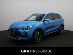 Blauw, metallic lak Nieuw 2024 MG ZS Luxury Sedan | € 33.800 (Eerlijke prijs)