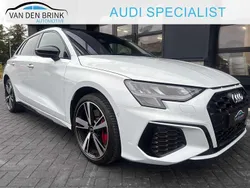 Wit Gebruikt 2021 Audi A3 Sportback e-tron Competition Sedan | € 29.450 (Goede deal)