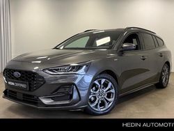 Grijs Gebruikt 2024 Ford Focus ST-Line Stationwagen | € 25.945 (Iets duurder)