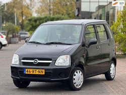 Zwart Gebruikt 2005 Opel Agila Hatchback | € 999 (Goede deal)
