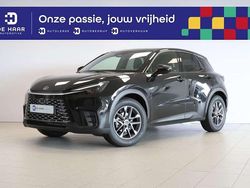 Grijs, metallic lak Nieuw 2024 Lexus LBX Business Edition SUV | € 34.899 (Goede deal)