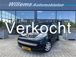 Zwart Gebruikt 2011 Peugeot 107 Sportium Hatchback | € 2.250 (Goede deal)